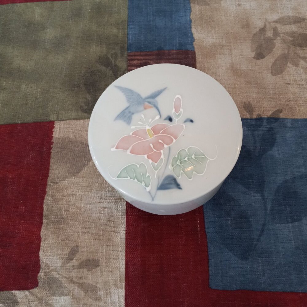 Porcelain Jewelry Box with Hummingbird